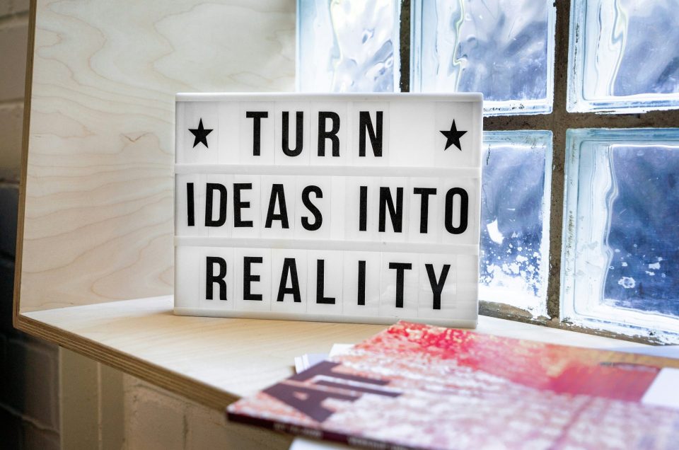 Foto unsplash Mika Baumeister